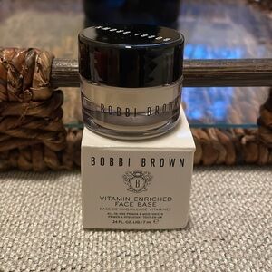 Bobbi Brown New mini Face Base